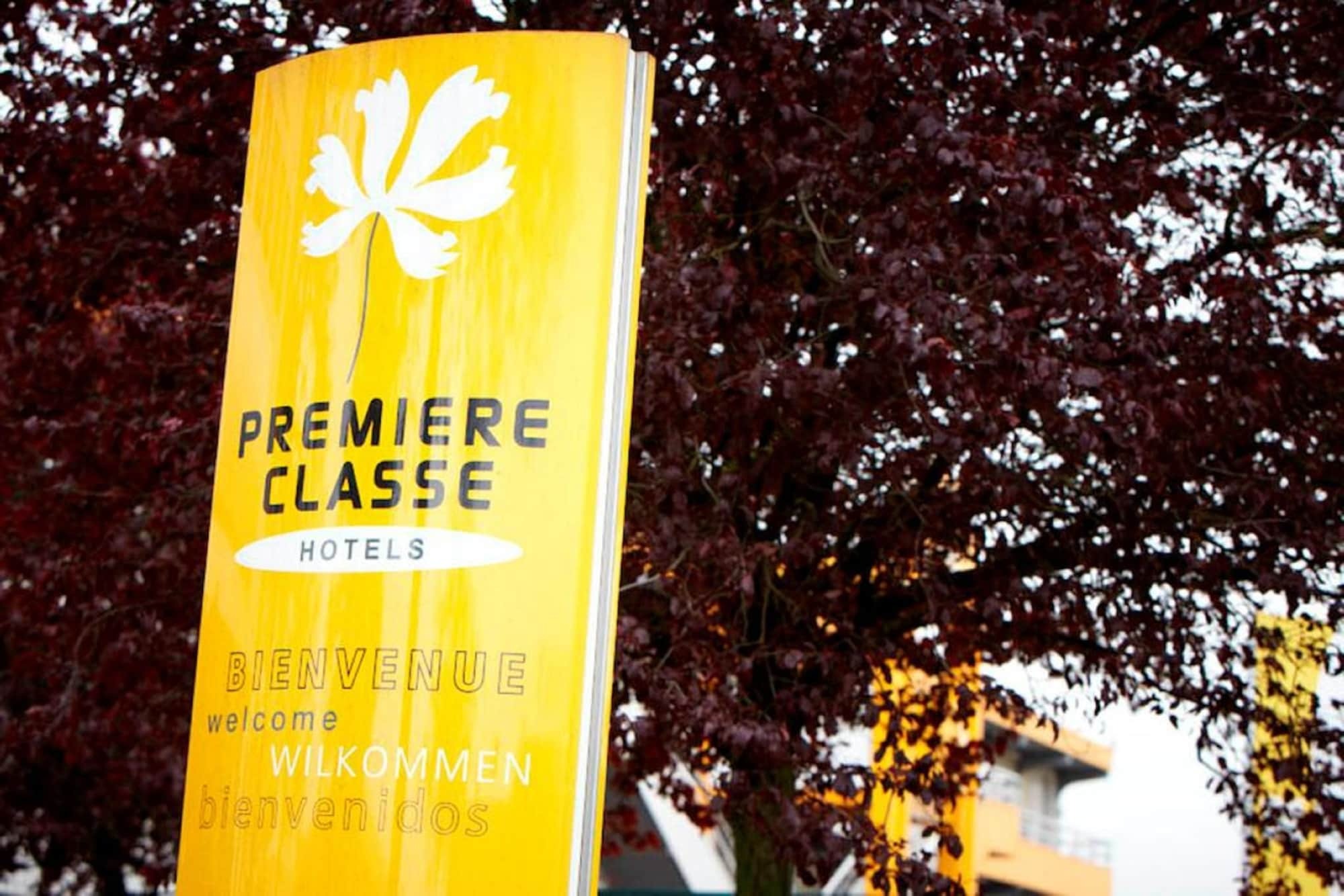 Premiere Classe Lyon Est Aeroport Saint Exupery Esterno foto